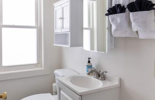 Waterbury Apartamento | 1 Bedroom Waterbury Cozy Haven