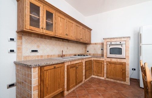 Loculi Apartamento | Apartment 'Appartamento 1' with Mountain View, Wi-Fi and Air Conditioning