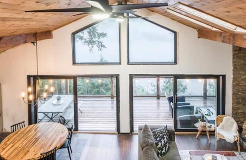 Dysart et al Cabaña | The Four Trees Cottage *Breathtaking lake views*