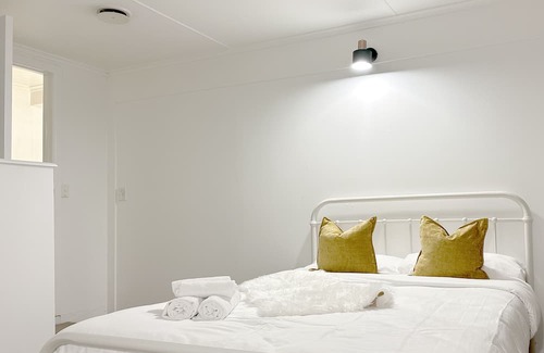 Forrest Hill Apartamento | Cozy&Stylish&Private Specious studio - 2 bedrooms&1 bathroom - Close Castor Bay