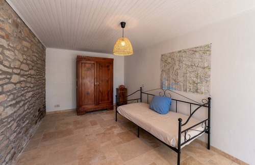 Limerzel Casa | Holiday Home 'Bois De Roz' with Private Terrace and Private Garden
