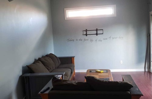 Red Deer Casa | Beautiful Spacious House for Rent