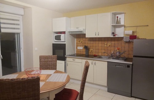 Haudrecy Casa | Vrbo Property