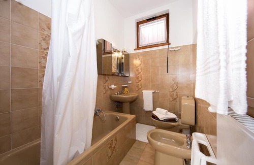 Colonno Apartamento | Vacation apartment/apartment for 4 guests with 90m² in Colonno (122709)