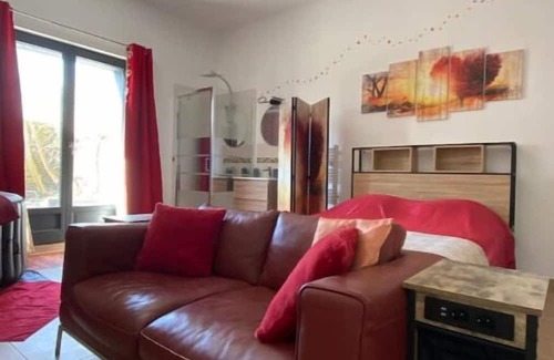 Egly Apartamento | Studio Avec Jacuzzi au Calme