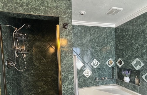 Worcester Casa | Entire Townhouse in Worcester, MA!