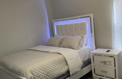 Lower Vailsburg Apartamento | BFL Cozy Entire 3 Bedroom & 2 Bathroom