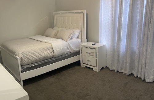 Lower Vailsburg Apartamento | BFL Cozy Entire 3 Bedroom & 2 Bathroom