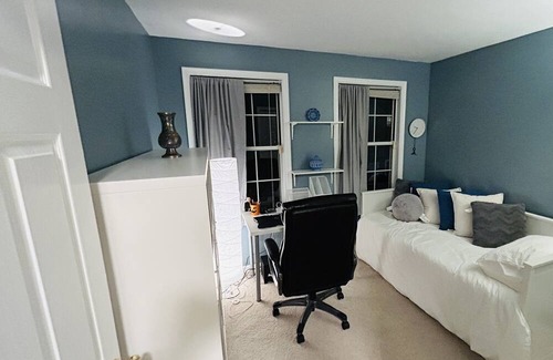 Lowes Island Casa | Peaceful and Cozy near Algonkian Parks, IAD Airport, Washington DC