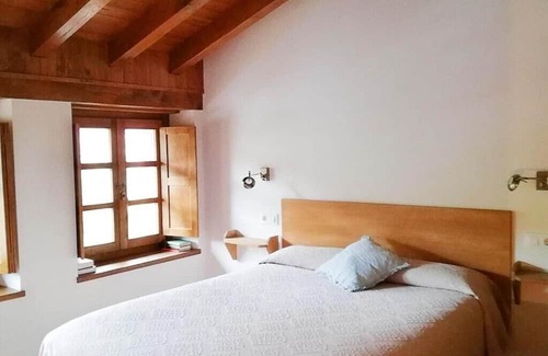 Bobia de Abajo Casa | Holiday Home 'La Corte Del Rondiellu 2' with Mountain View, Private Terrace and Wi-Fi