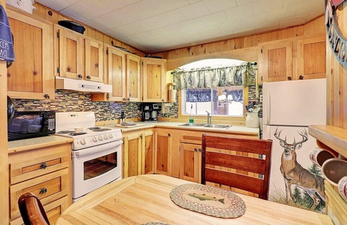 Juniper Cabina | Nordic Spa, Woodstove, Waterfront, Cabin 1