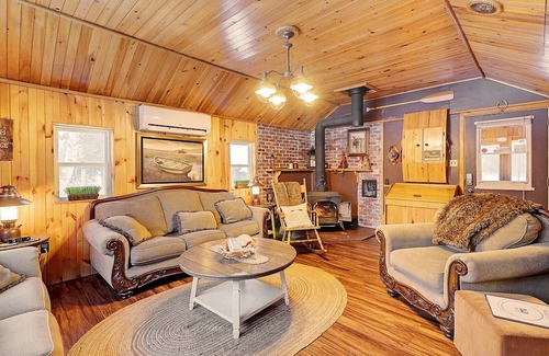 Juniper Cabina | Nordic Spa, Woodstove, Waterfront, Cabin 1