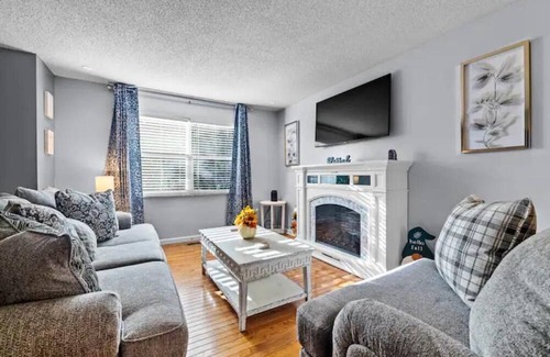 Ashley Oaks Casa | Knox Comfy Chic