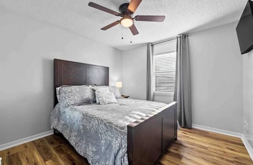 Ashley Oaks Casa | Knox Comfy Chic