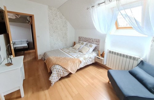 Saint-Nicolas-des-Motets Cama Y Desayuno | Vrbo Property