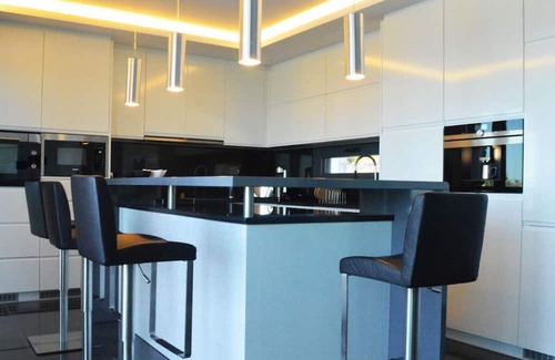 Paradhisos Villa | Villa OKOA Comfortable holiday residence