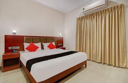 Perumbavoor Hotel | Super OYO Capital O Kizhakkambalam