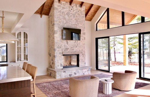 Long Point Cabaña | Shore View Lake House - Luxury Rental