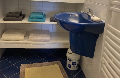 Vezin-le-Coquet Casa | Vrbo Property