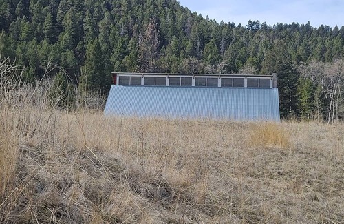 Powell County Alquiler De RV | Avon Dry cabins with central bath house nightly & longterm rentals w/12 Rv sites