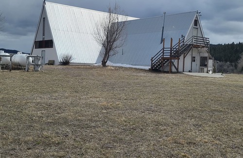 Powell County Alquiler De RV | Avon Dry cabins with central bath house nightly & longterm rentals w/12 Rv sites