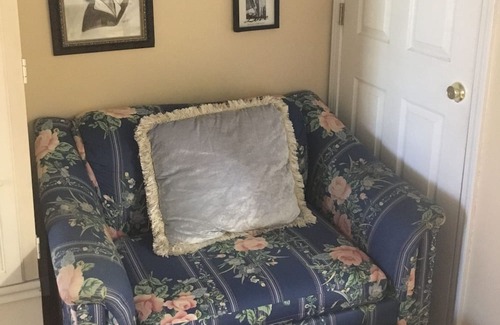 Camden Apartamento | Patsy Cline fan Studio