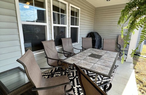 Aberdeen Casa | 4BR Getaway Close 2 US Open 2024