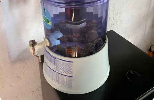 El Santuario Cabina | Hippie Ranch Cabaña en borde de lago