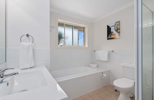Coffs Harbour Villa | Hillview