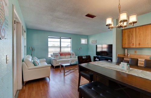 Daytona Beach Cabaña | Cozy Cottage #1 in Daytona Beach. Relaxing beach views from patio!