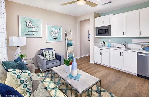 Moreno Valley Apartamento | Modern Radiant Haven Retreat apartment with AC and WiFi in Moreno Valley