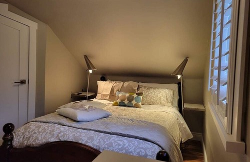 Milton Casa | Anthropocene Cottage at Crawford Lake