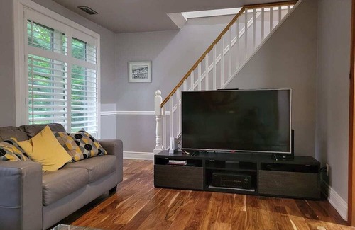 Milton Casa | Anthropocene Cottage at Crawford Lake