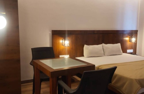 Pune Hotel | Hotel Anvisha Executive