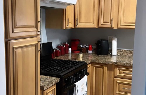 Lake Alfred Casa | Charming 2-bedroom house with WiFi and AC in welcoming Lake Alfred.