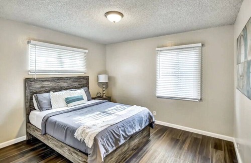 Lodi Casa | 342)Fenced yard+Game room !