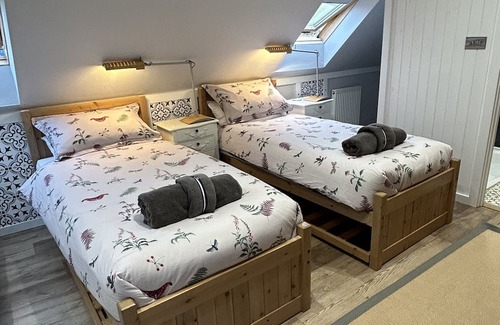 Llantarnam Apartamento | Rural idle yet so connected to surrounding leisure activities and city life. Wow