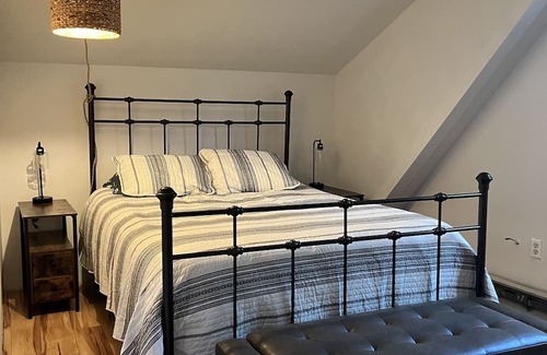 Kingfield Casa | Cozy Ski Retreat near Sugarloaf