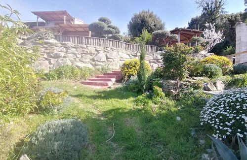 Pino Apartamento | Logement Dans une Maison de Charme Avec Jacuzzi