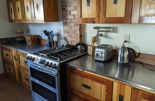 Arcadia Historic District Casa | 100 year old Cowboy's Craftsman Home