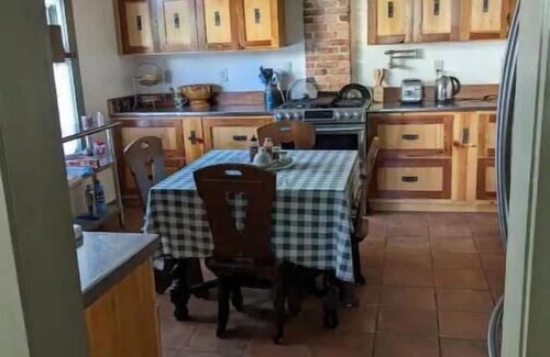 Arcadia Historic District Casa | 100 year old Cowboy's Craftsman Home