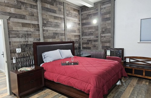 Pine Grove Casa | Wine lovers retreat!