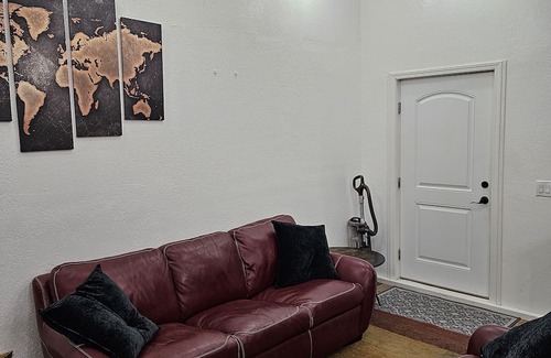 Pine Grove Casa | Wine lovers retreat!