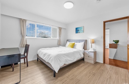 Sunset Casa | Peaceful and Comfy Suite Urban Haven Retreat