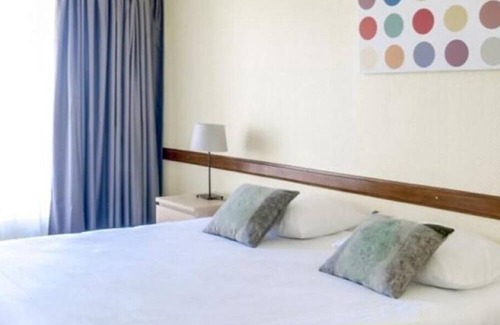 Bellerive-sur-Allier Apartamento | Studio Triple Côté Parc - 3 Lits Simples