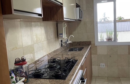 Frade Apartamento | Apartamento Mobiliado à 50 Metros da Praia, Estacionamento Grátis e Piscina