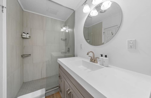 Bloomfield Casa | Green Leaves - Family Getaway in PEC