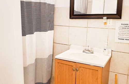 Ocean Hill Casa | Unique Cozy Footsteps away from Subway.