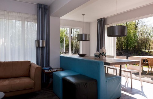 Eernewoude Casa | Luxury home with sauna, outdoor SPA and boat