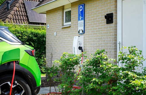 Eernewoude Casa | Family villa with sauna, spa and private sloop